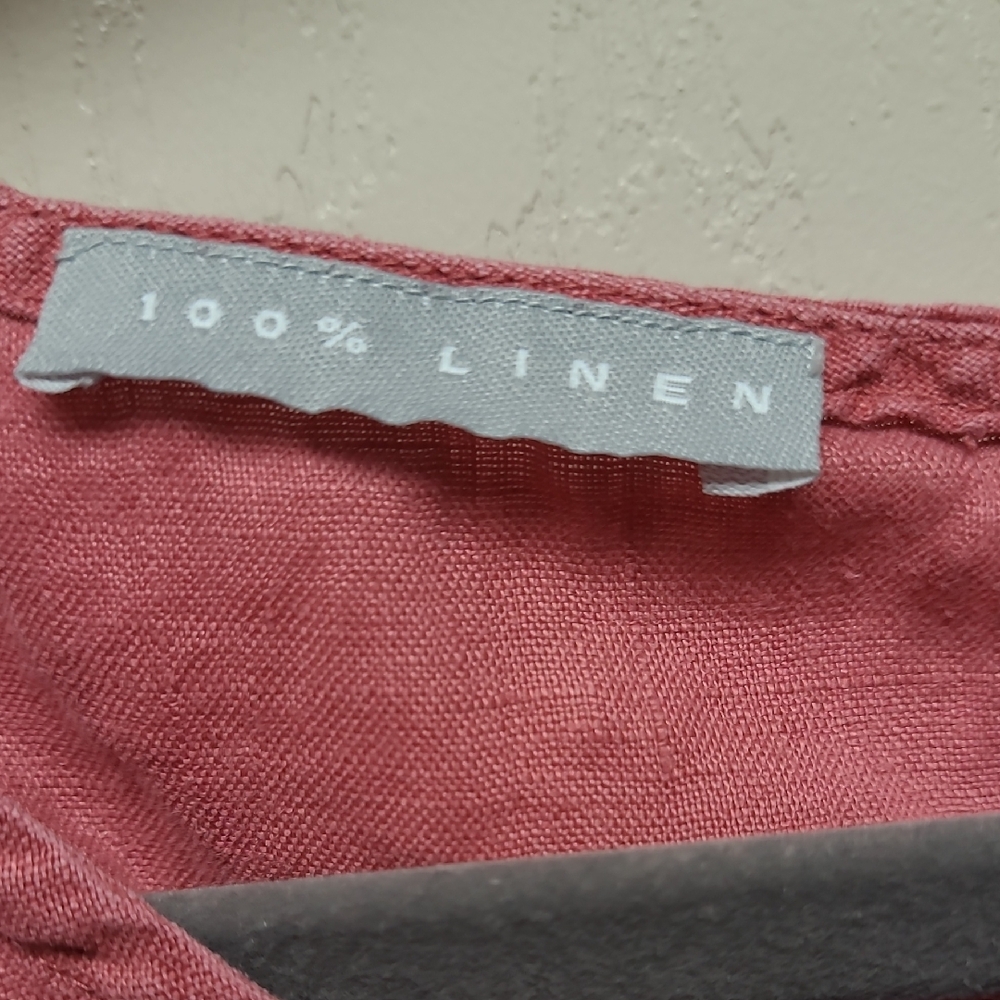 Pink Raspberry Linen V-Neck Tank Top - Picture 3 of 8